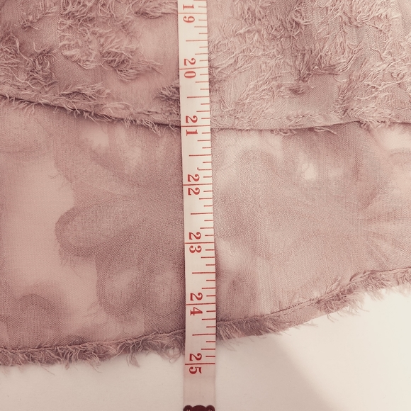 Mauve Sheer Floral Eyelash Babydoll Bell Sleeve Vneck Blouse - Picture 4 of 8